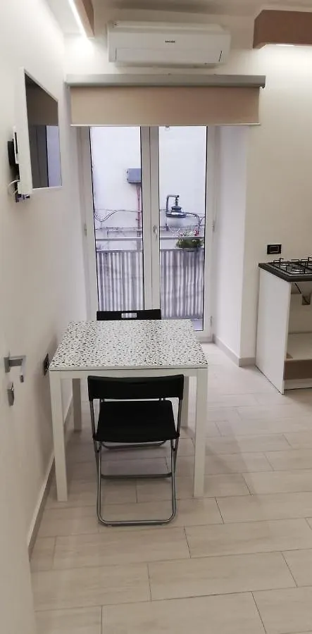 Apartamento Napoli Capitale 0*, Nápoles